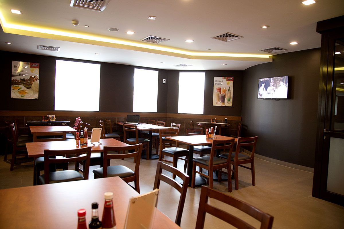 Maxs Restaurant